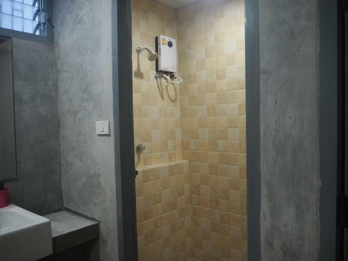 The April 24 Home Bangkok Ngoại thất bức ảnh