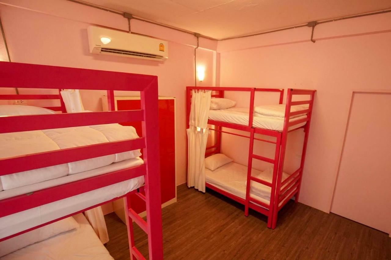 The April 24 Home Bangkok Ngoại thất bức ảnh