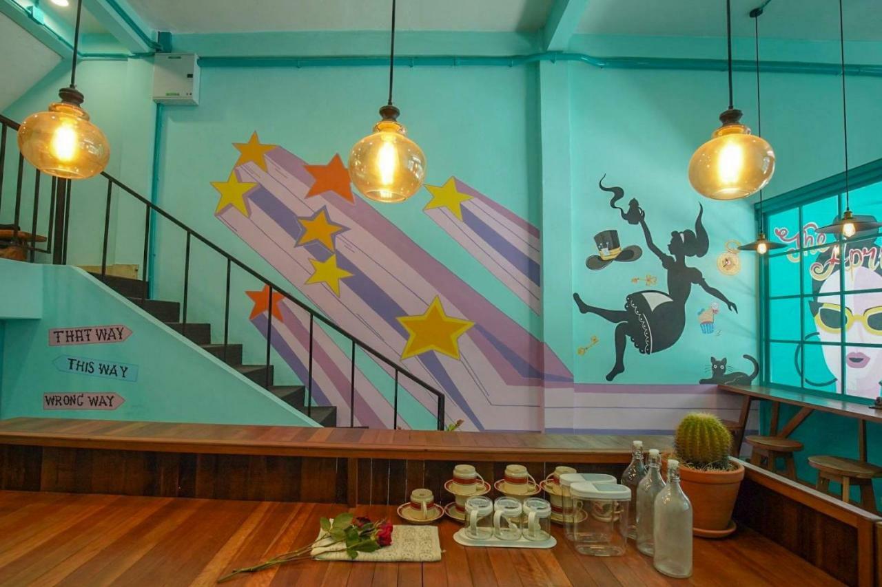 The April 24 Home Bangkok Ngoại thất bức ảnh