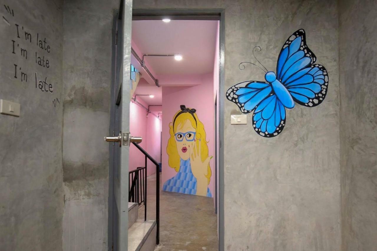 The April 24 Home Bangkok Ngoại thất bức ảnh